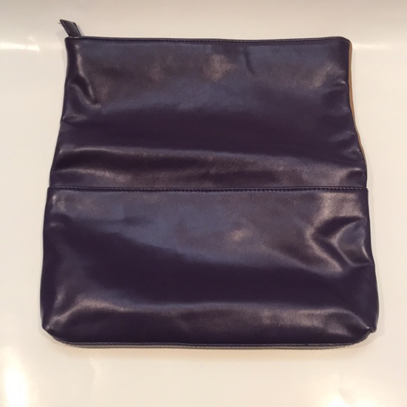 Guess by Marciano purse clutch - Picture 3 of 5